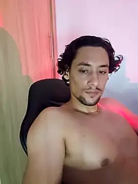 Emilprime live cam on Stripchat