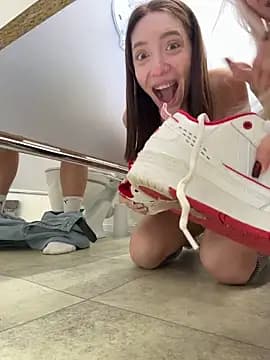 BallerinaCappuccino_ live cam