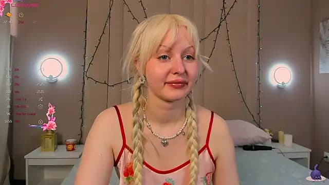 AdeleSilvy live cam on Stripchat