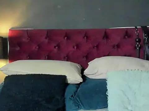 EmiSchwarz live cam on Stripchat