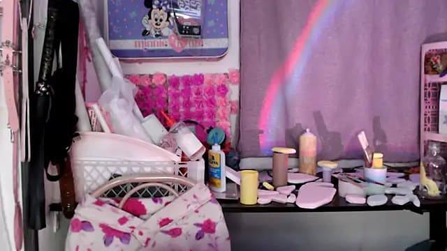 Hellen_dumont live cam