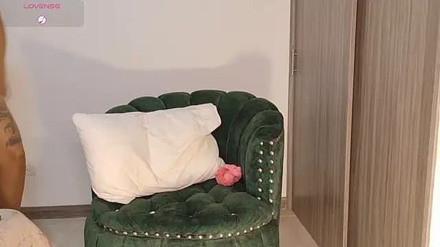 talianaprada_ live cam