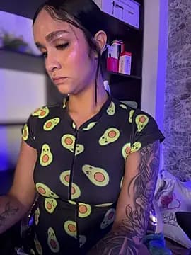 Isabella-Teen live cam