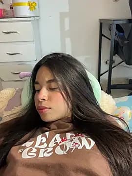 Milleradhara24 live cam