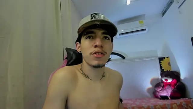 Bad_bunnyy_ live cam