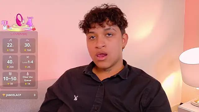 DominickJoness live cam