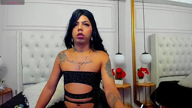 MiiaRestrepo live cam