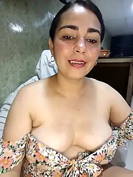 Emily_Divi69 live cam