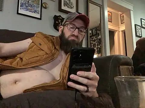 Icebearsticlese live cam on Stripchat