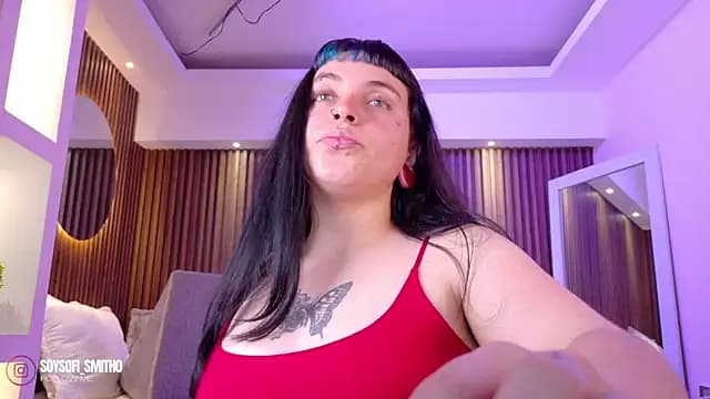 Lucy_Smith2 live cam on Stripchat