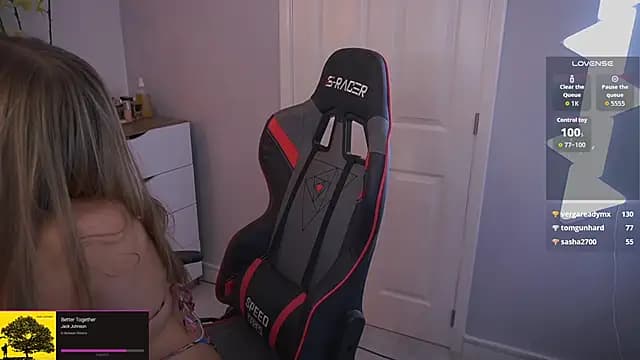 DanikaDillan live cam