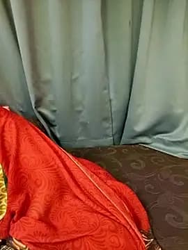 Misss-julli live cam on Stripchat