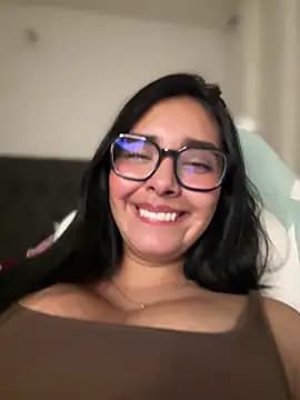 MiaSofia__ live cam on Stripchat