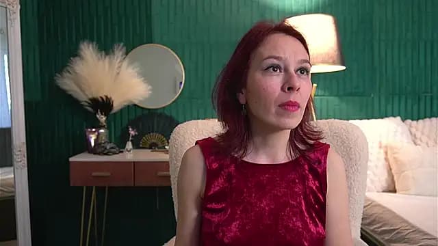 HaileyMoonn live cam