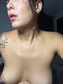 MARYADSUARD live cam