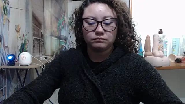 curly_greeneyed live cam