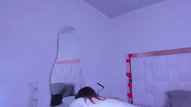 AliciaWhite_nt live cam