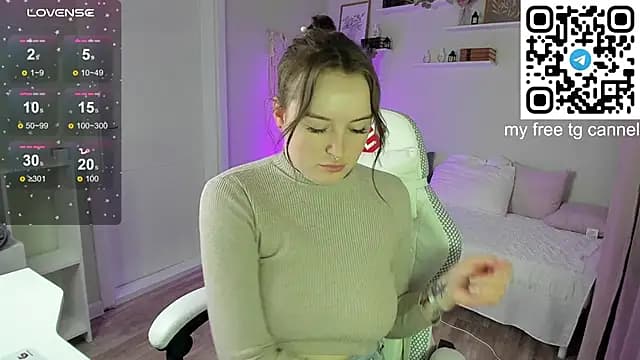 Laura_CollinsS live cam