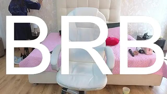 golden_muse26 live cam