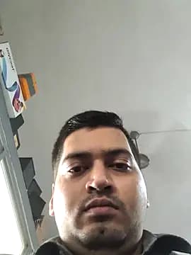 vansh1802 live cam on Stripchat