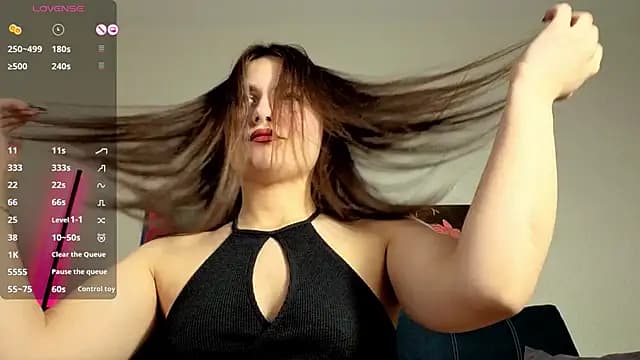 TrixiBell live cam on Stripchat