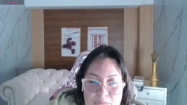 Astrid1_s live cam on Stripchat