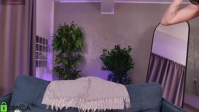 SandraBabeXO live cam on Stripchat