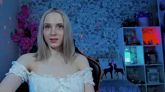 Gina_Gina_love live cam on Stripchat