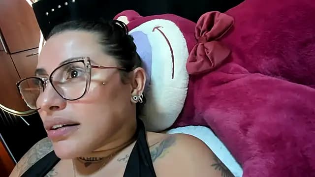 scarletr_red live cam