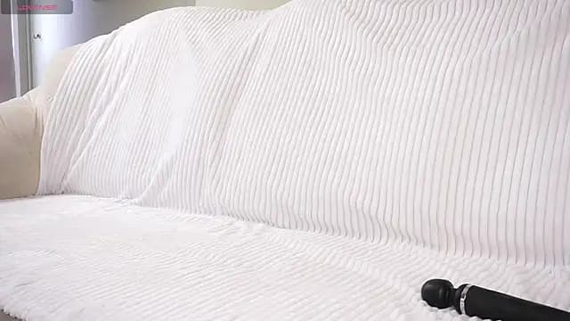 SulemaNeugin live cam