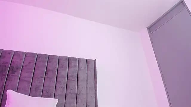 Evelin__thompsson live cam