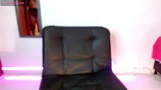 MichelleRenaud live cam