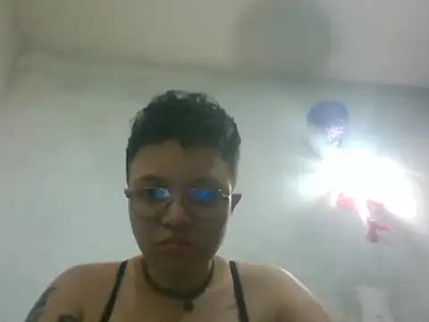 EdenJupiter live cam on Stripchat