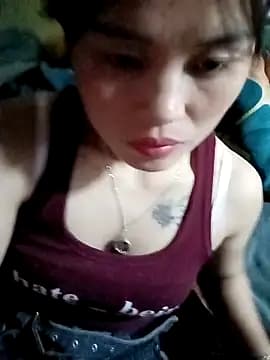 Eli18 live cam on Stripchat