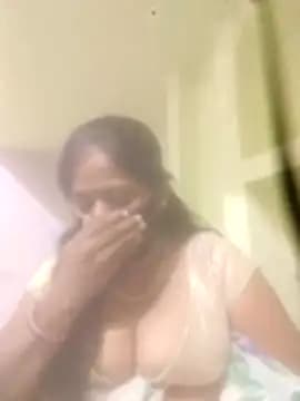 SEEMA_012 live cam on Stripchat