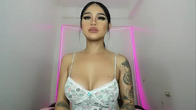 DazzlingDivaLiza live cam