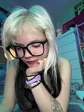 Cutiepiespanks live cam