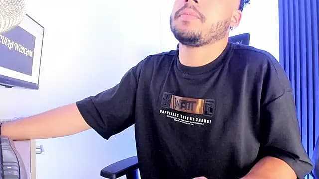 tyagofdef live cam on Stripchat