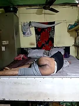 Skinny_Bigass_23 live cam on Stripchat