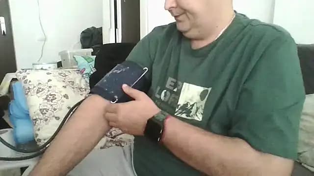 vitalik66679 live cam on Stripchat