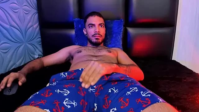 hairy_jordan live cam on Stripchat