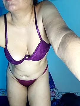 victoriabonneth live cam on Stripchat