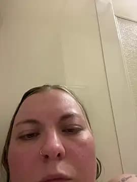 Jewelsbby93 live cam on Stripchat