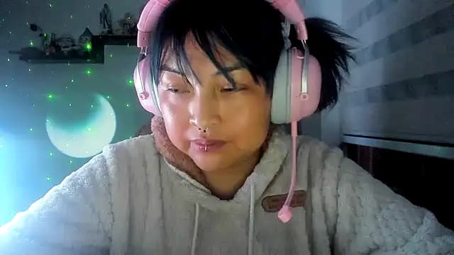 Shaddycute_ live cam