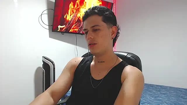 JUAN_CAMILOXXX live cam on Stripchat