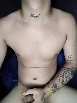 Hades_24 live cam on Stripchat