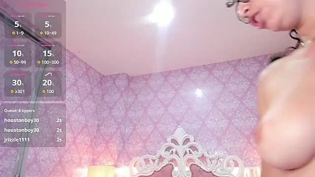 sarah_sluty live cam on Stripchat