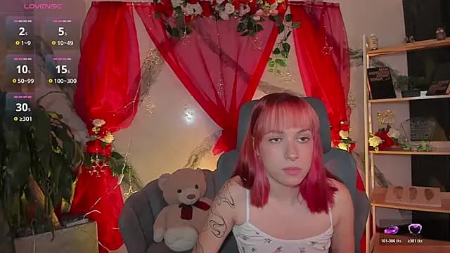 AlaskaFlowerss1_ live cam on Stripchat