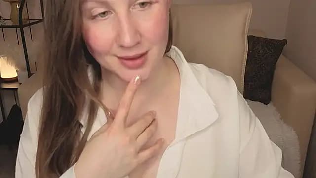 Helens_love live cam on Stripchat