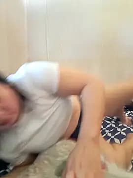 Eurelle_89 live cam on Stripchat